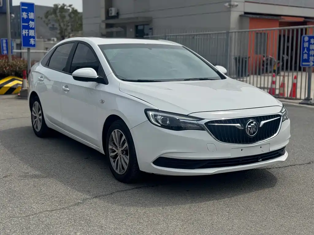 Buick Excelle — миниатюра 3
