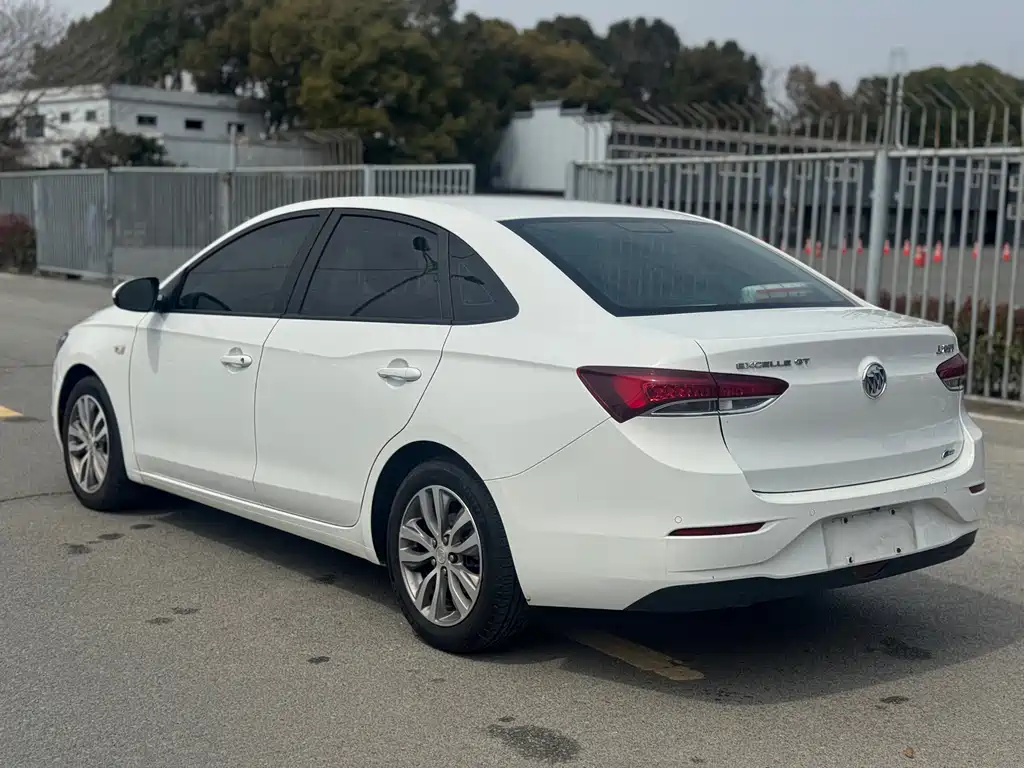 Buick Excelle — миниатюра 4