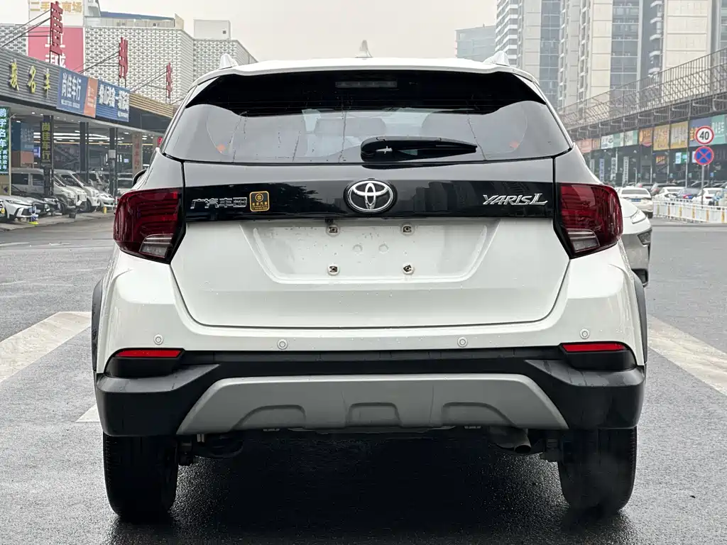 TOYOTA YARIS L ZHIXUAN