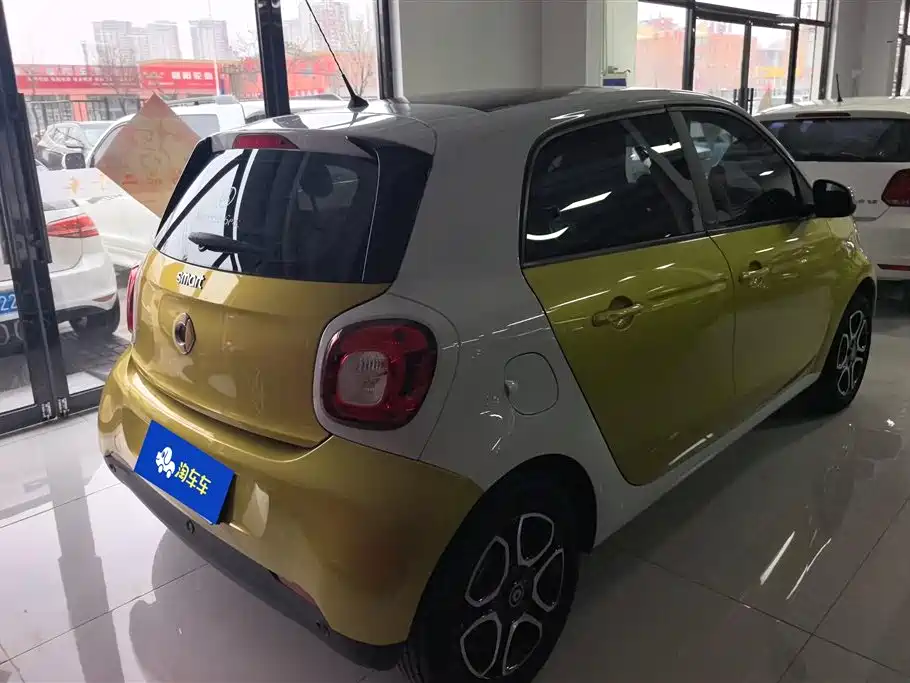 SMART FORFOUR