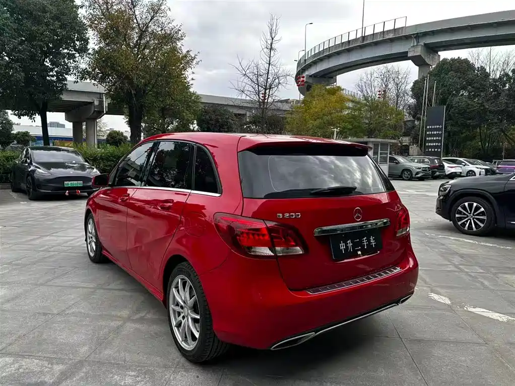 MERCEDES-BENZ B CLASS