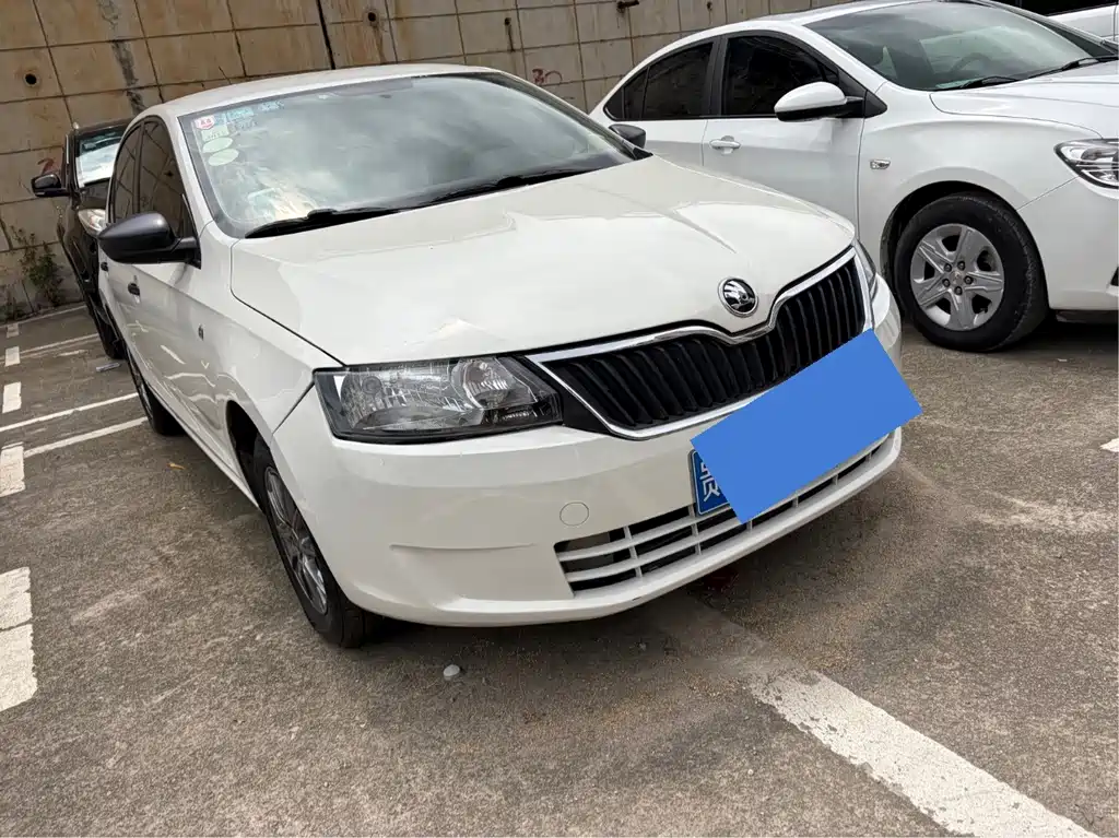 Skoda Rapid — миниатюра 3