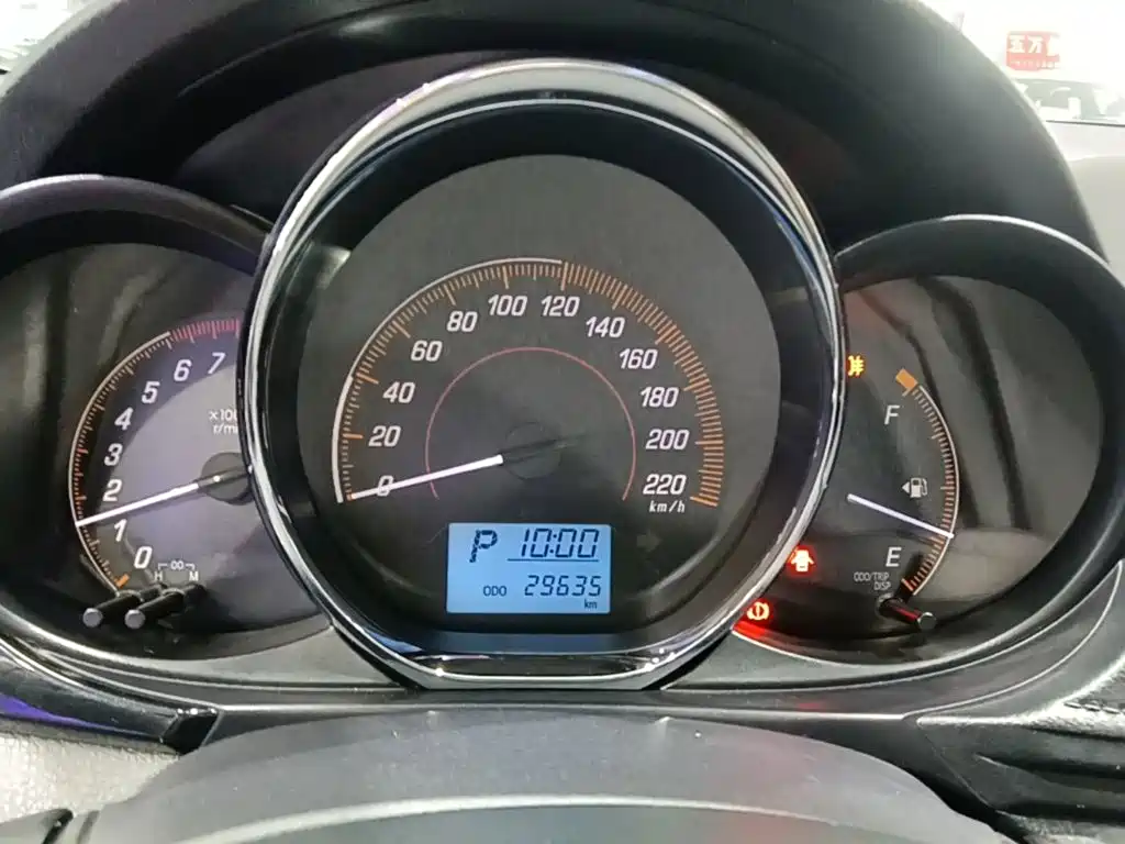 Toyota Yaris L — миниатюра 12