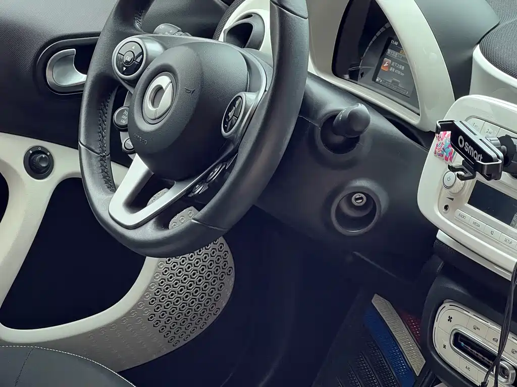 smart Smart Fortwo — миниатюра 5