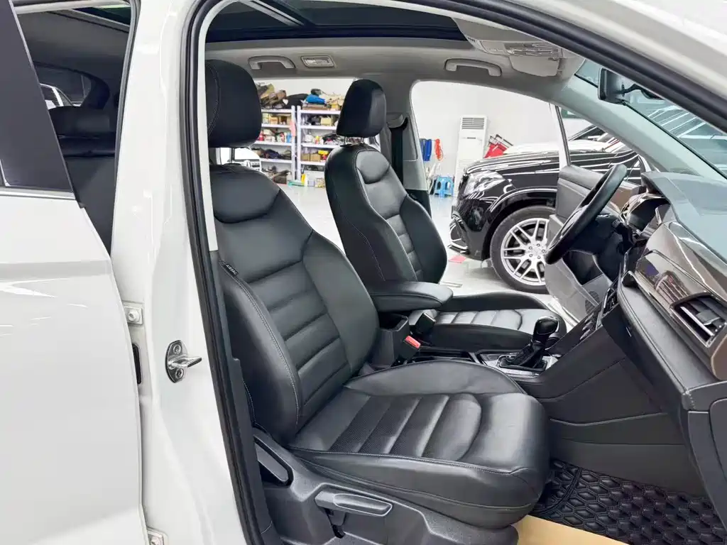 Volkswagen Tharu — миниатюра 15