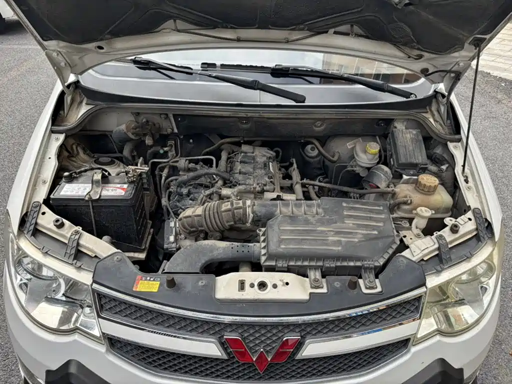 Wuling Hongguang — миниатюра 7