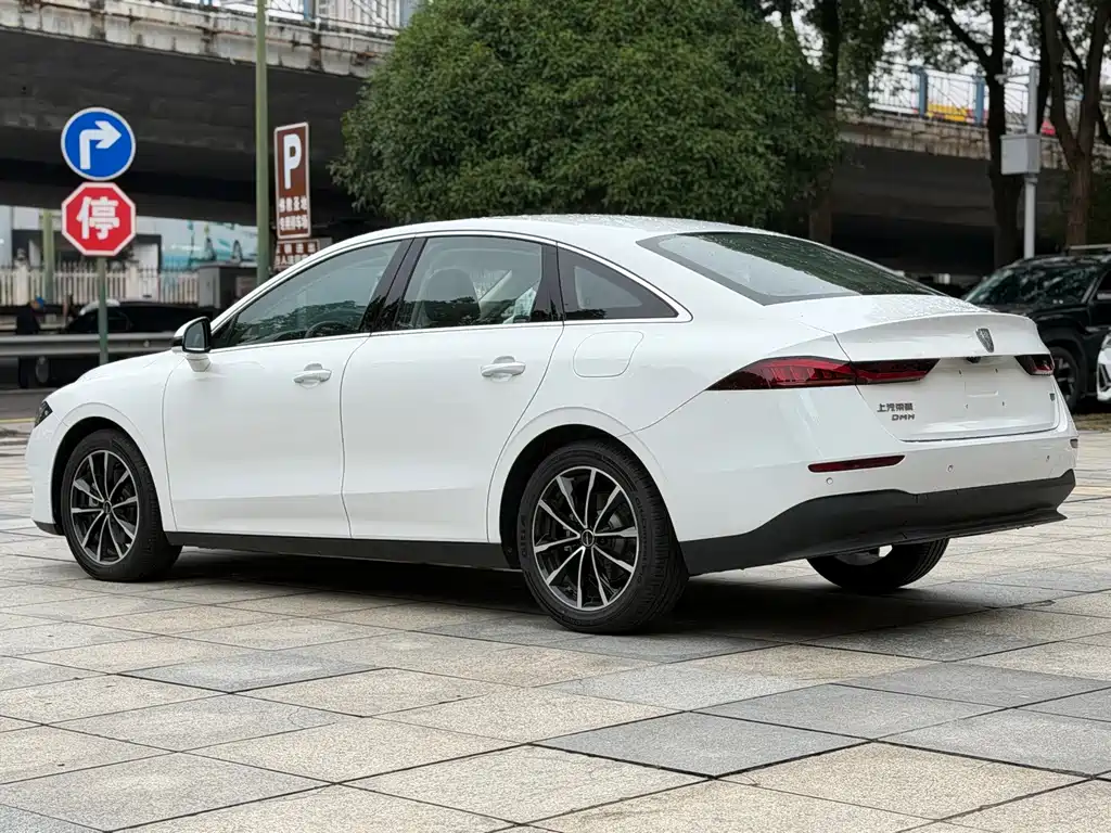 Roewe D7 — миниатюра 9