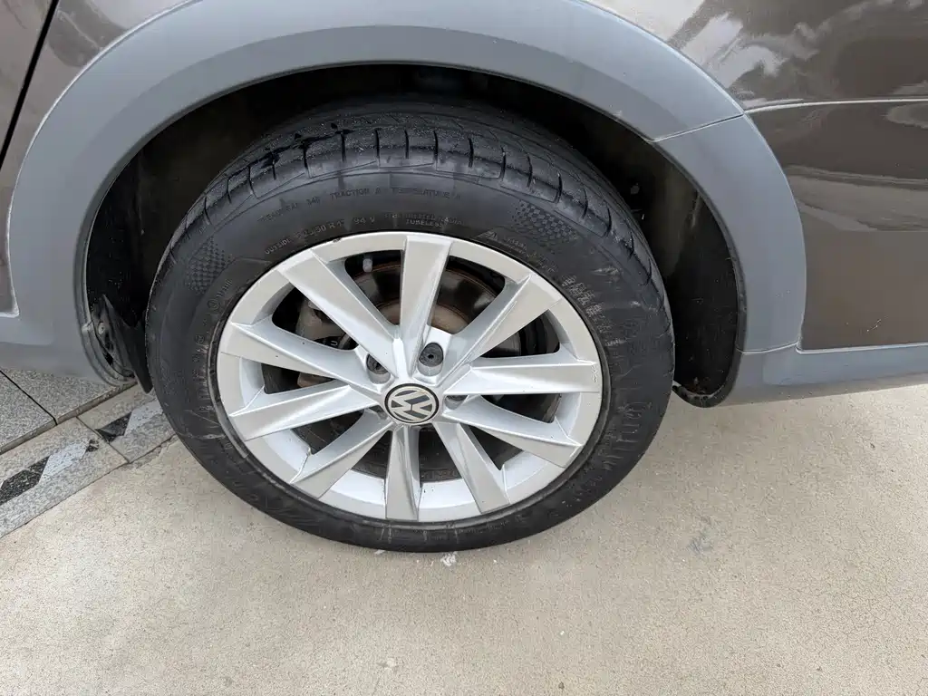 Volkswagen Magotan (Import) — миниатюра 11