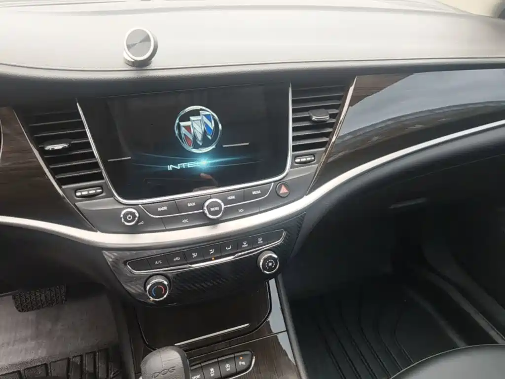 Buick Verano — миниатюра 13
