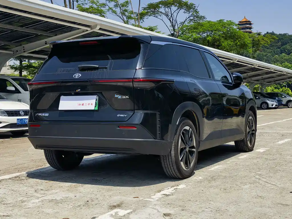 Toyota bZ3X — миниатюра 8