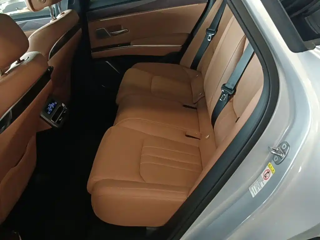 BYD Han L — миниатюра 17