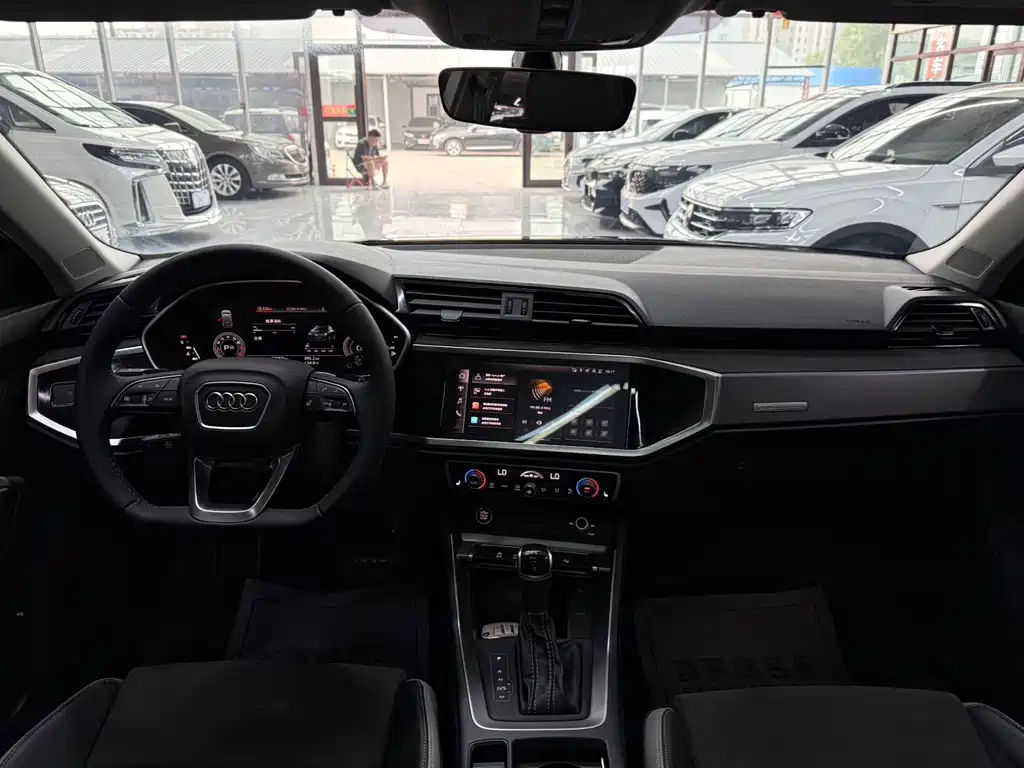 Audi Q3 — миниатюра 5