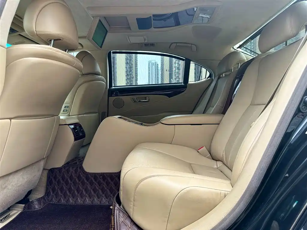 Lexus LS — фотографии объявления, Фото 12
