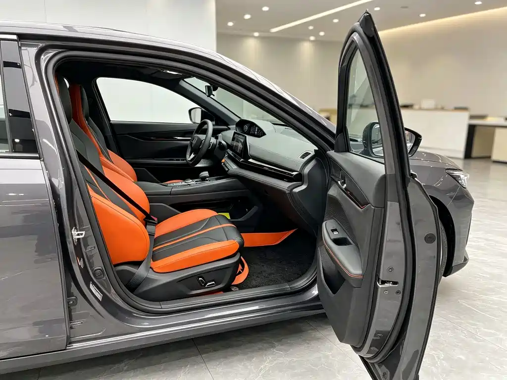 Changan UNI-V — миниатюра 5