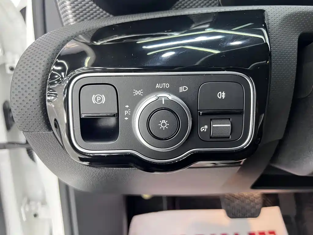 Mercedes-Benz A-Class — миниатюра 13