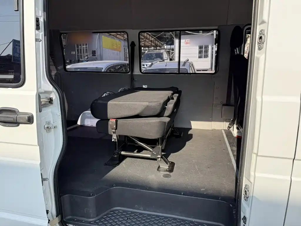 IVECO Daily — миниатюра 9