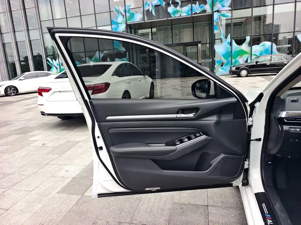 Nissan Teana — миниатюра 14