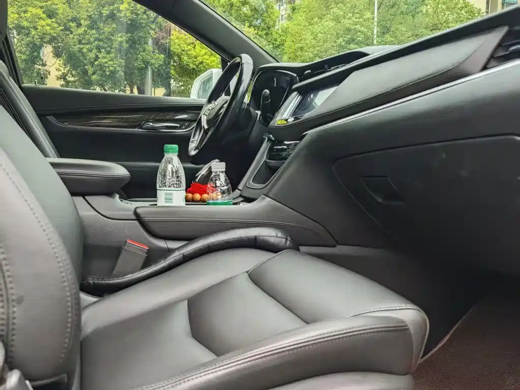 Cadillac XT5 — миниатюра 10