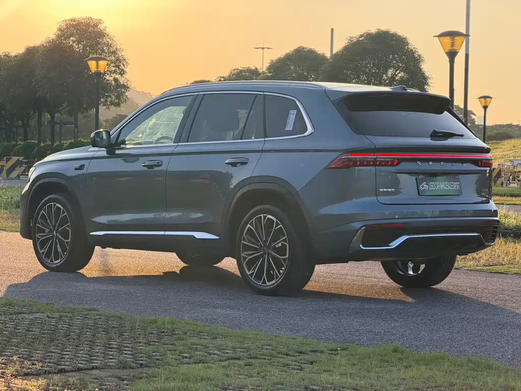 Geely Xingyue L Oriental Brilliance 2.0TD Auto Moon Gaze Edition, фото 26