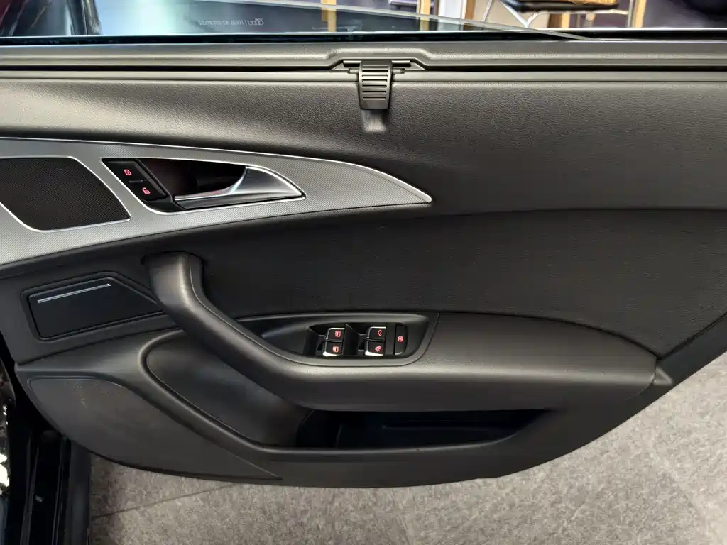Audi A6L — миниатюра 12