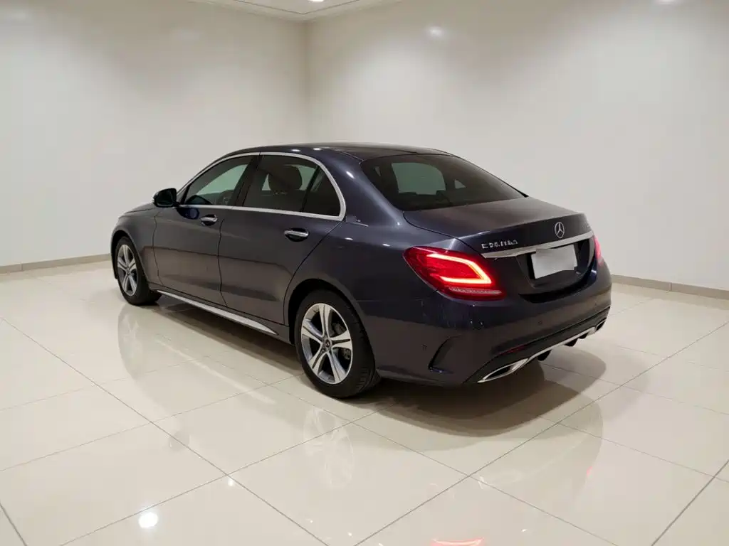 Mercedes-Benz C-Class — миниатюра 4