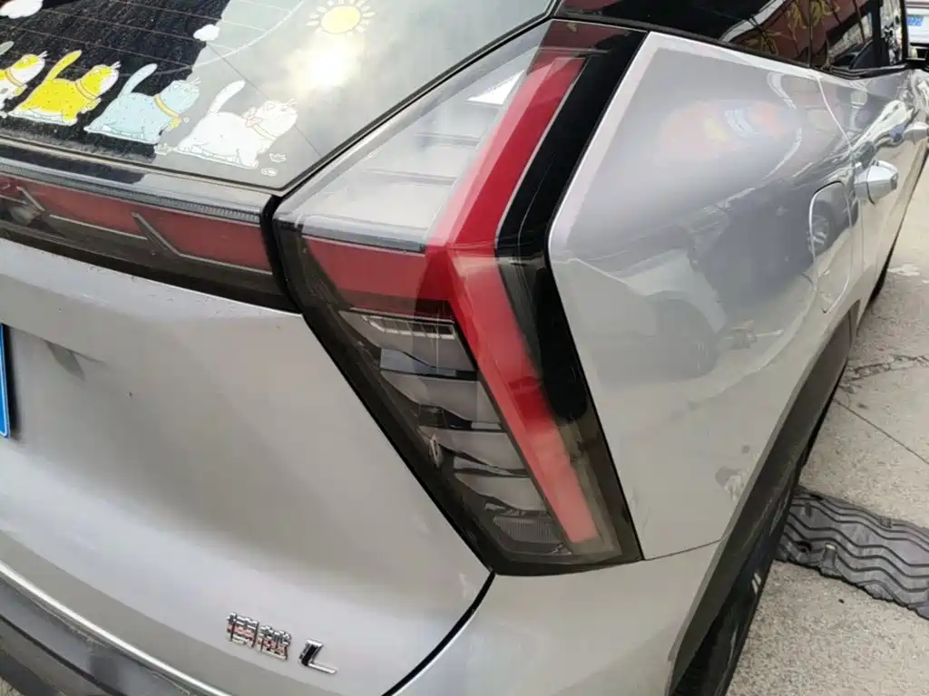 Geely Boyue L — миниатюра 8