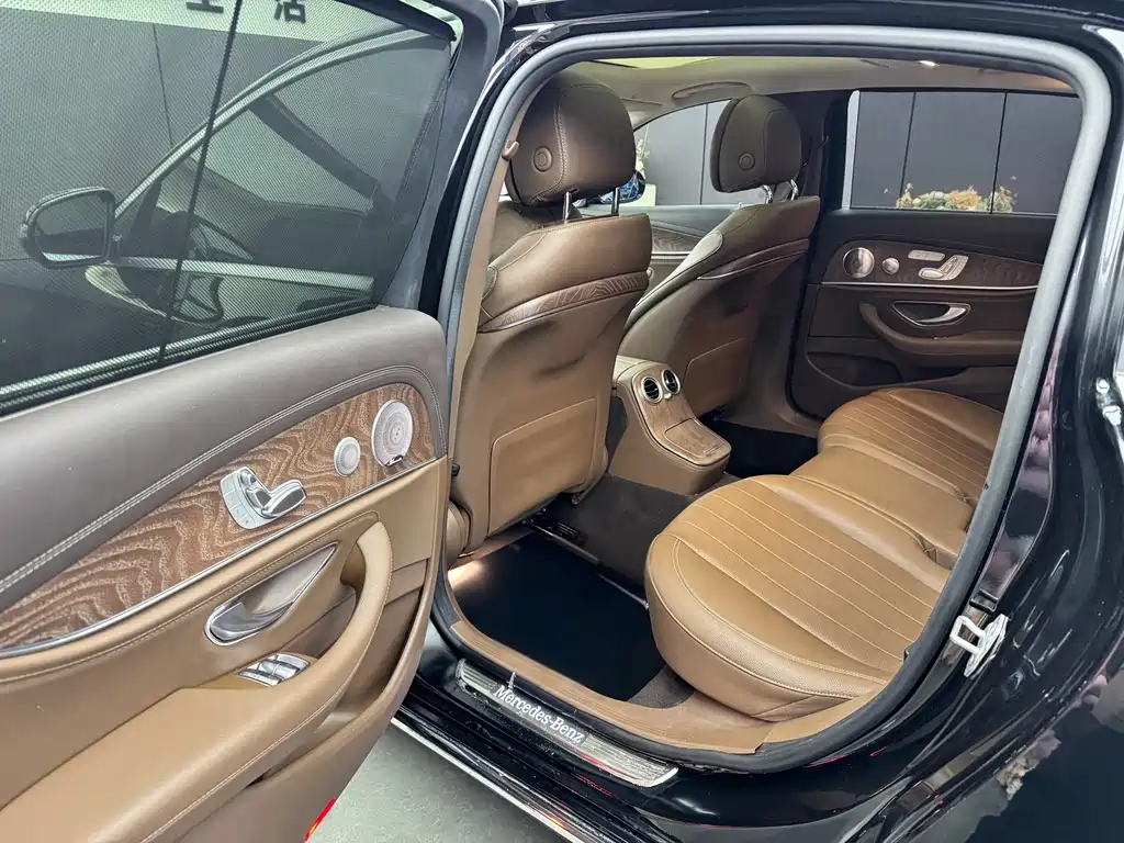 Mercedes-Benz E-Class E 2023 E 300 L Luxury