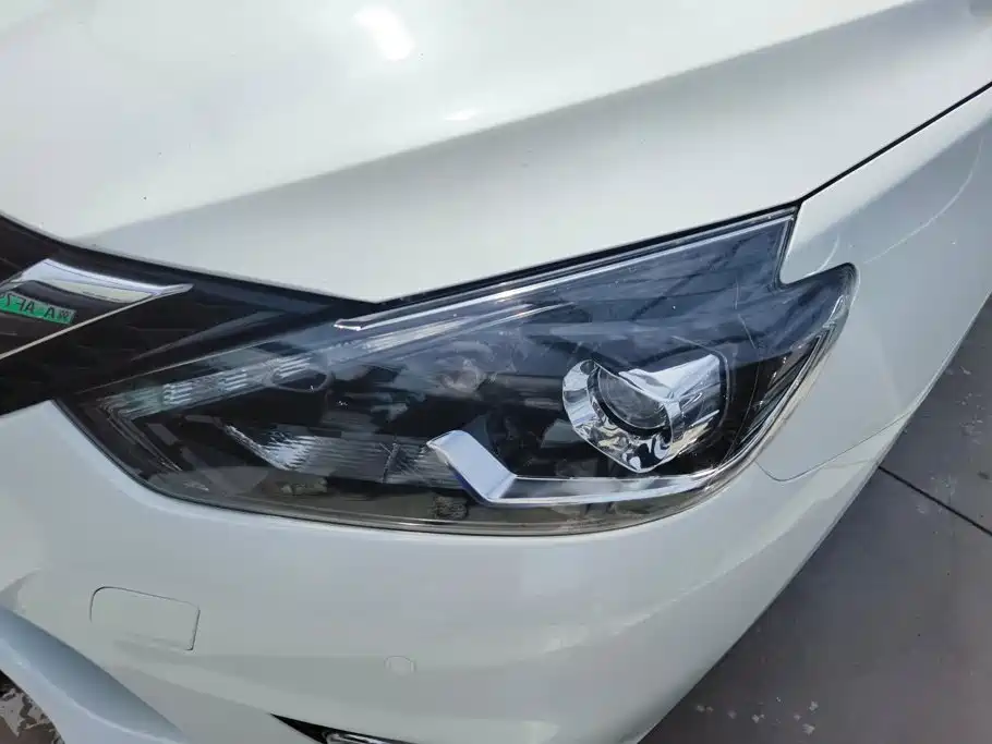 Nissan Sylphy — миниатюра 5