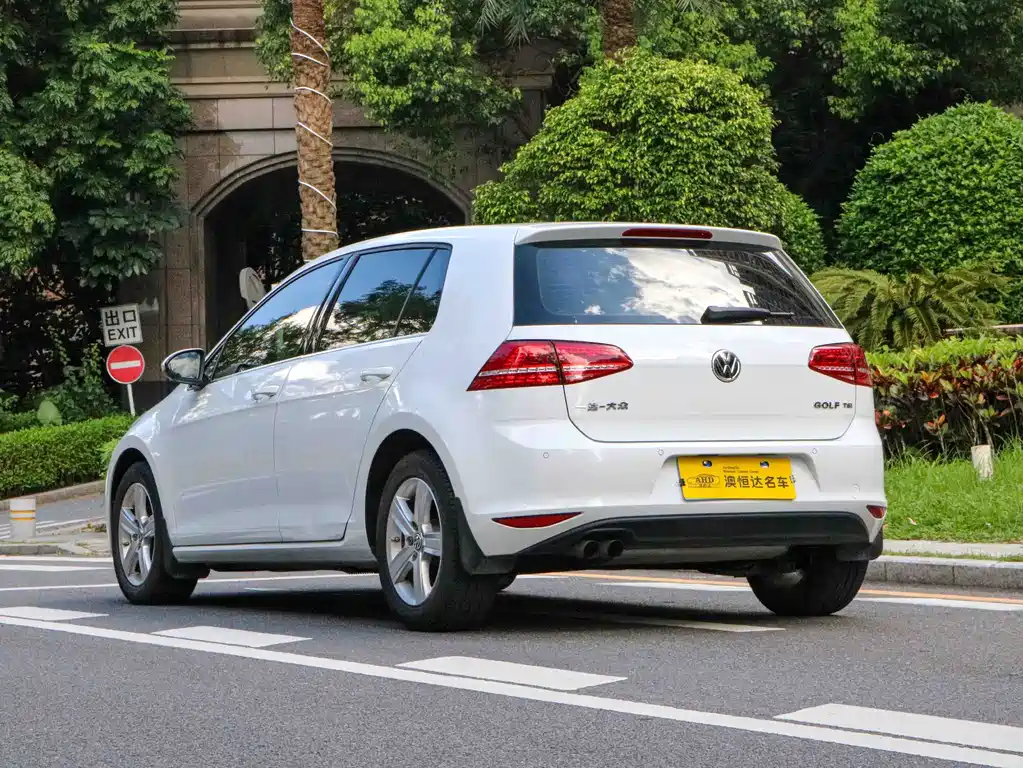 Volkswagen Golf — миниатюра 13