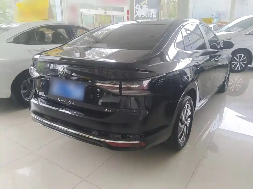 Volkswagen Lavida — миниатюра 7