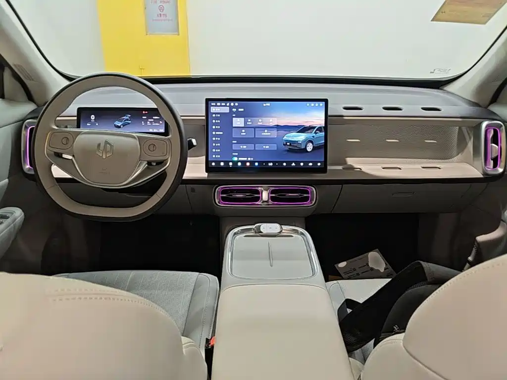 Leapmotor Leapmotor B10 — миниатюра 10