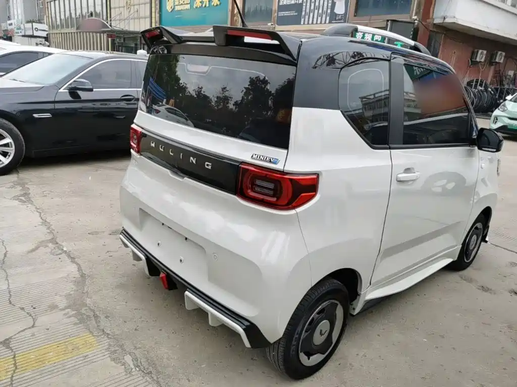 Wuling MINIEV — миниатюра 7