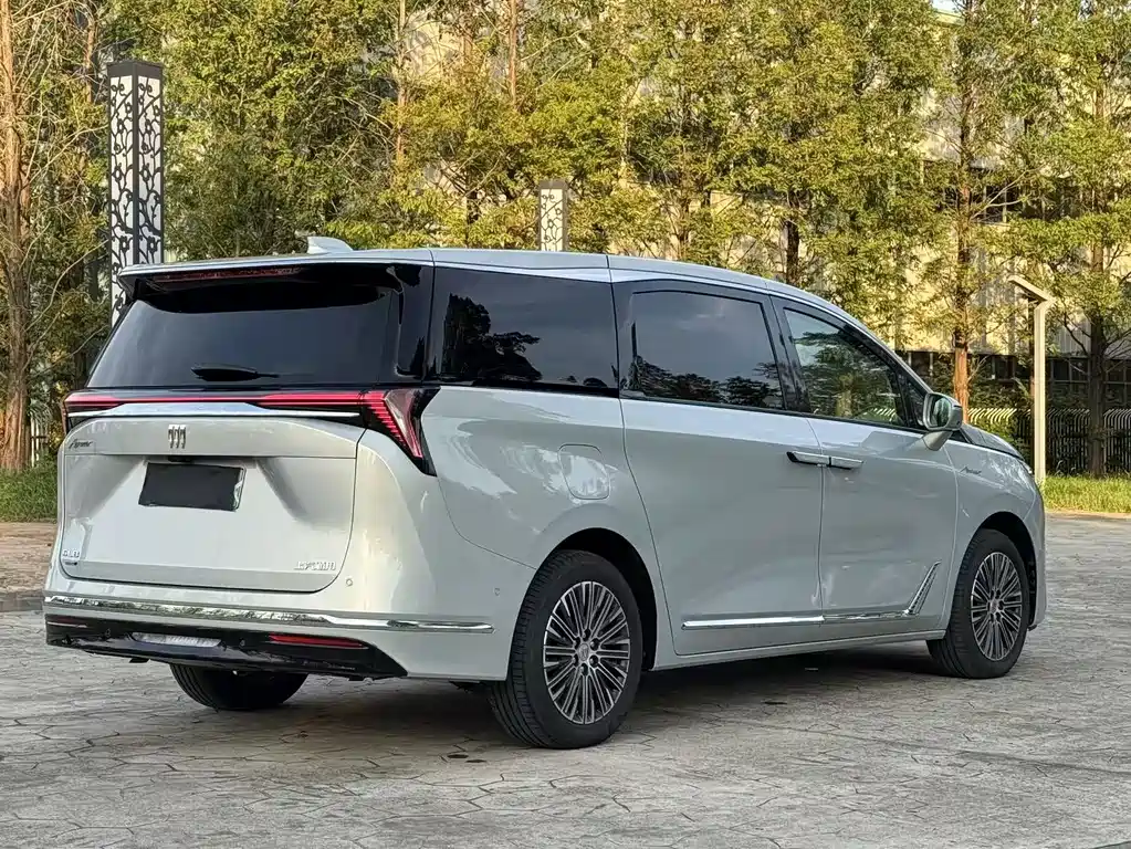 BUICK  GL8 NEW ENERGY