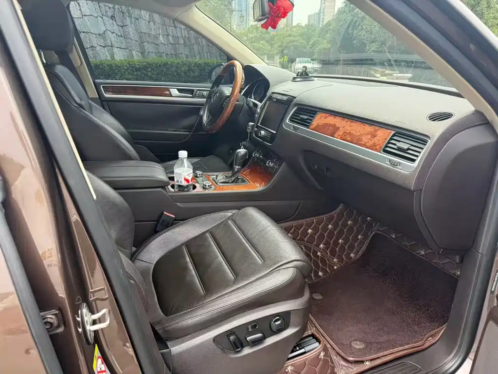 Volkswagen Touareg — миниатюра 9