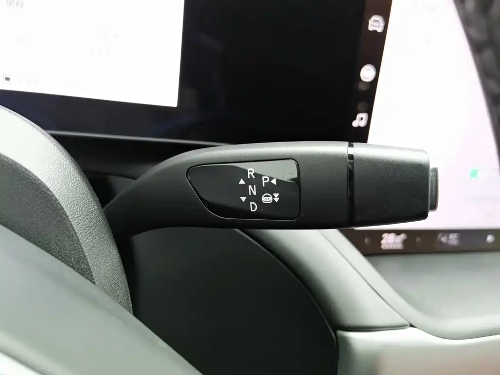 XPeng P7 — миниатюра 13