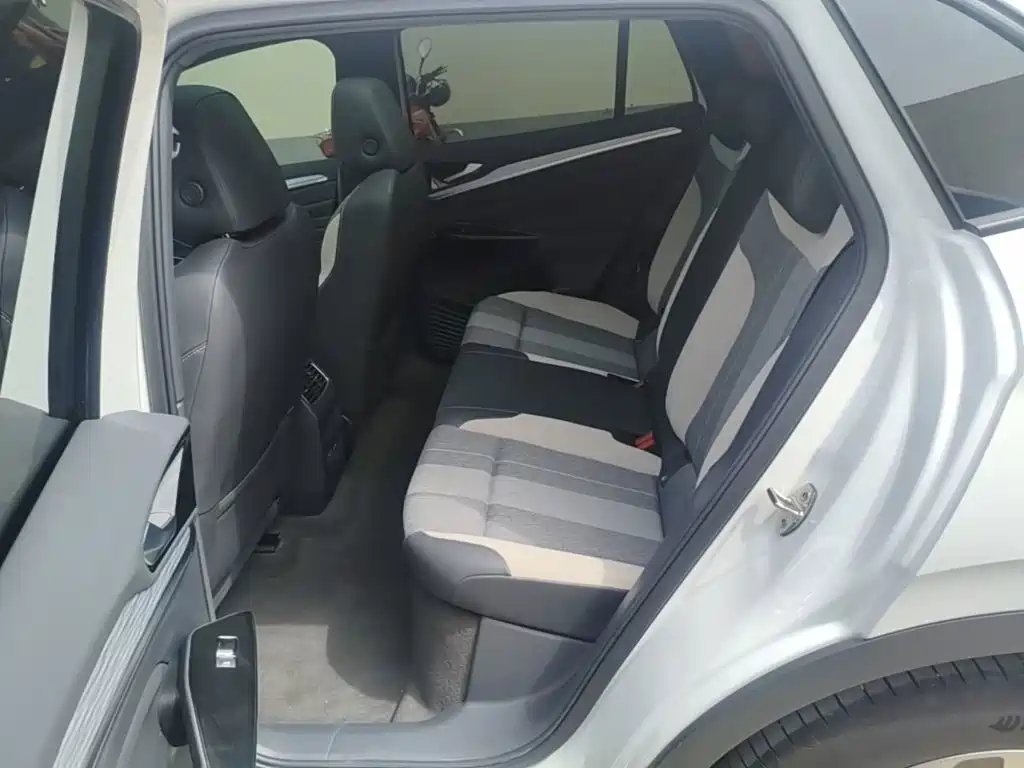 Volkswagen ID.4 Crozz — миниатюра 17