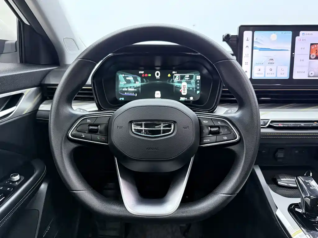 Geely L HiP — миниатюра 6