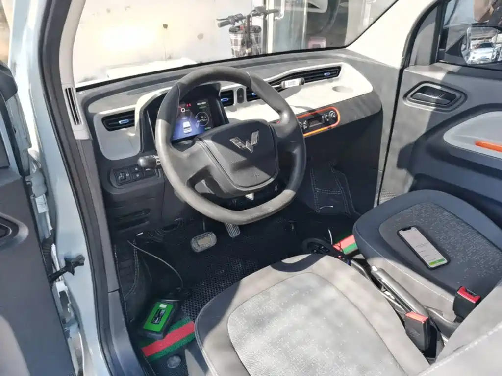 Wuling MINIEV — миниатюра 10