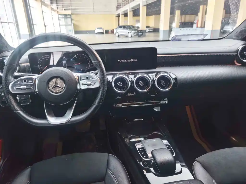Mercedes-Benz A-Class — миниатюра 5