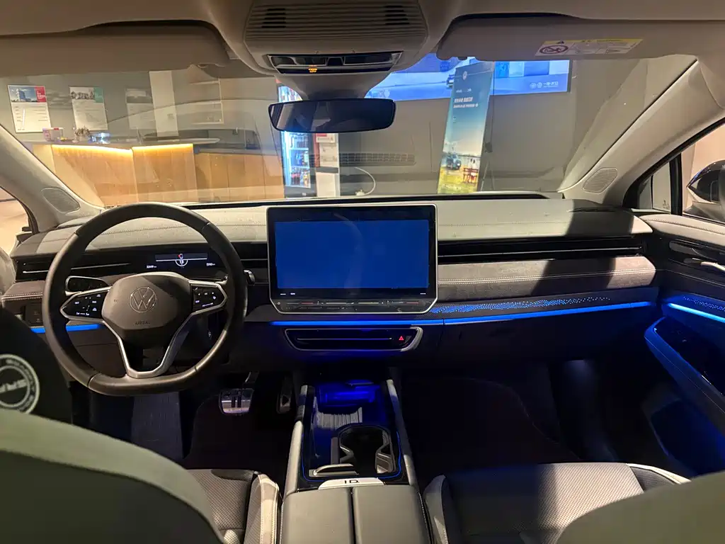 VOLKSWAGEN ID.7 VIZZION