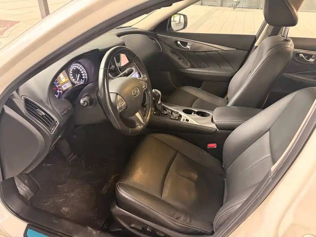 Infiniti Q50L — миниатюра 4