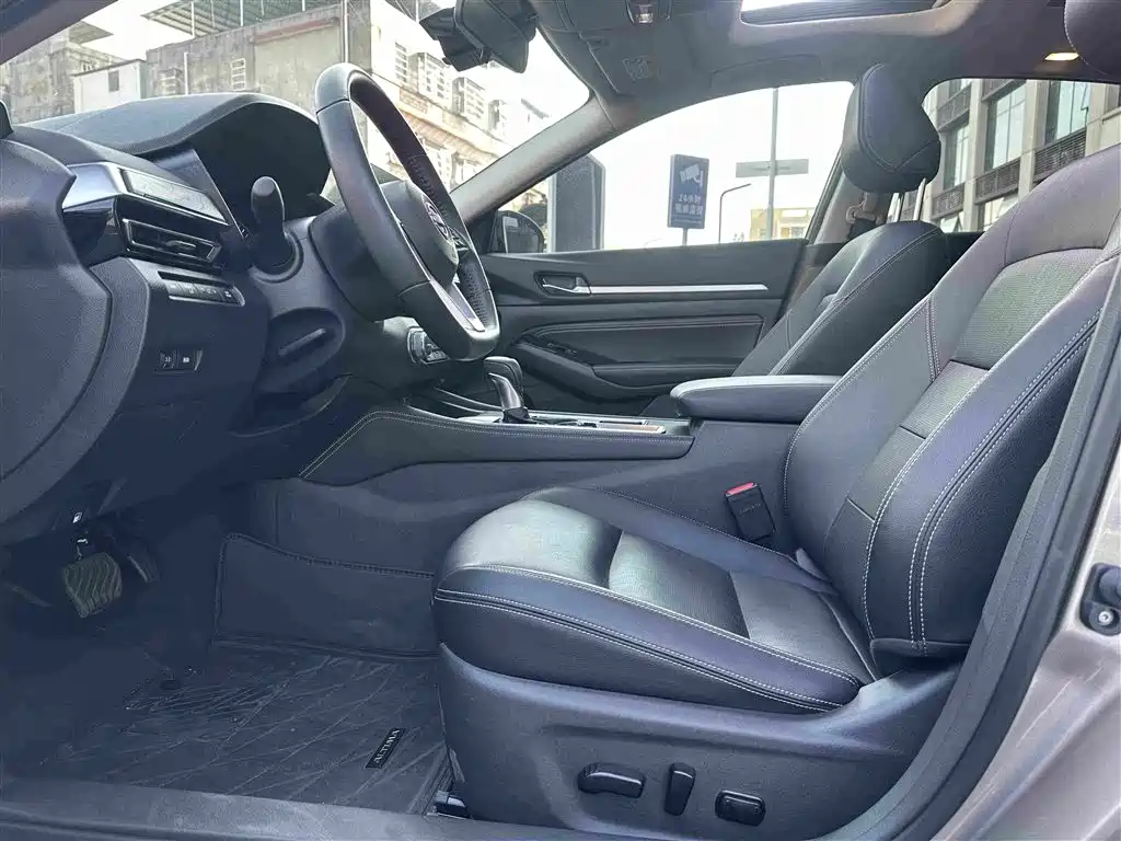 Nissan Teana — миниатюра 8