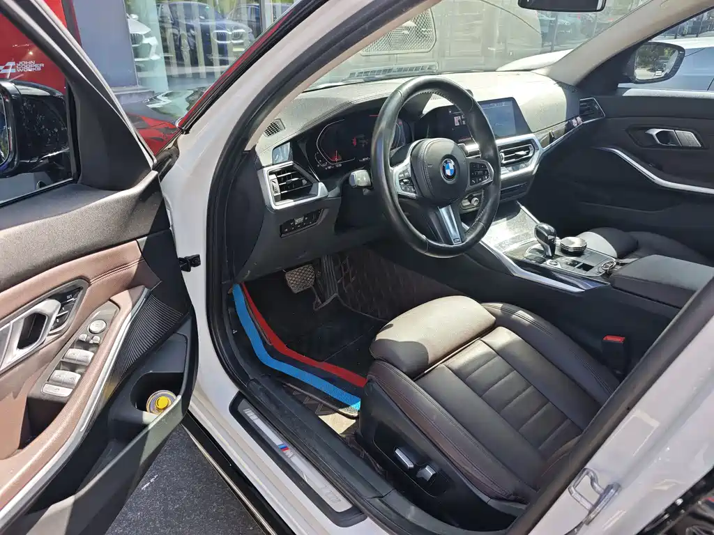 BMW 3 Series — миниатюра 4