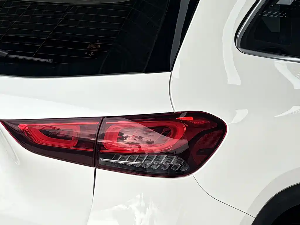 Mercedes-Benz GLA — миниатюра 28