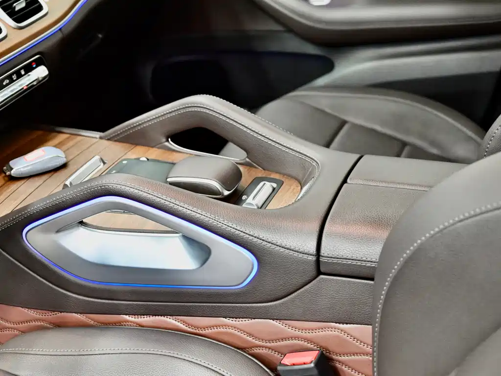 Mercedes-Benz GLE New Energy — миниатюра 16