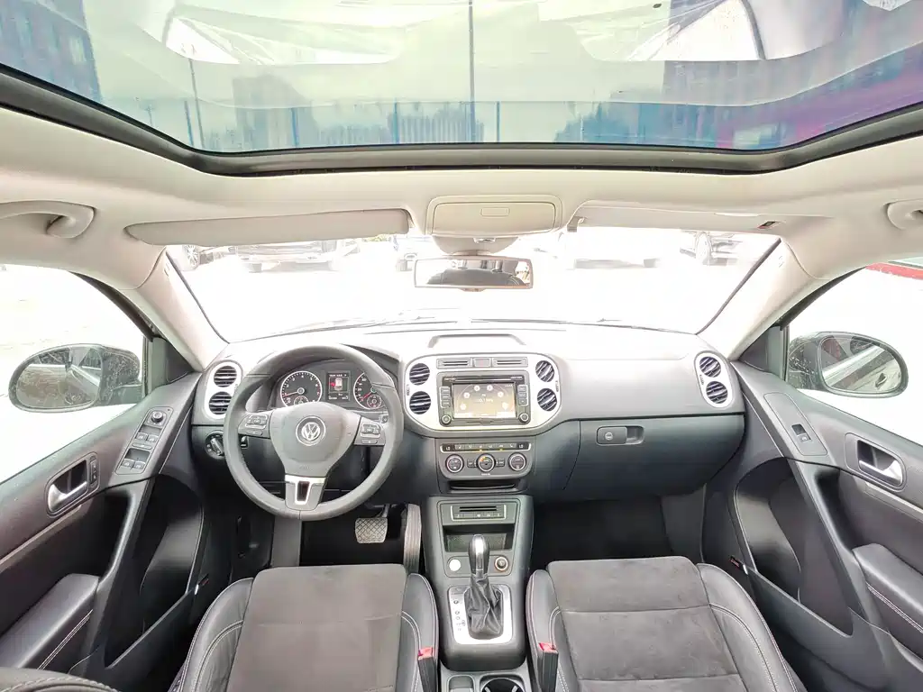 Volkswagen Tiguan — миниатюра 12