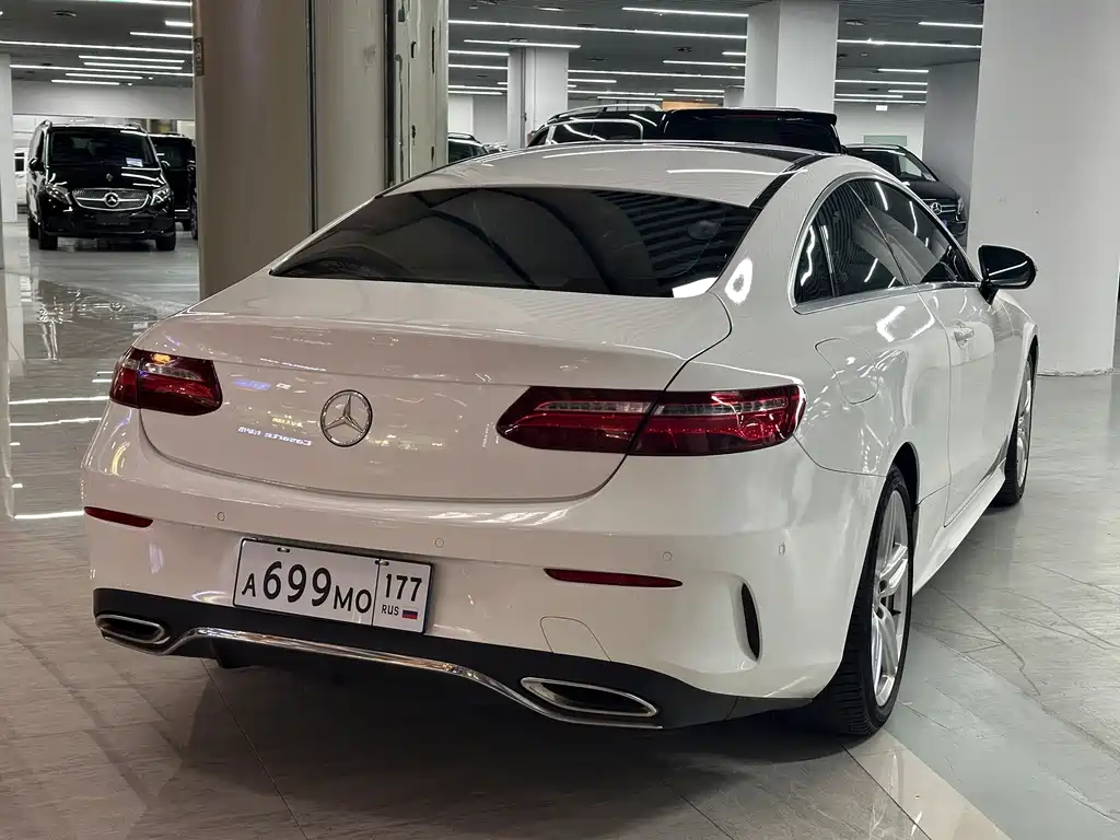 Mercedes-Benz E-Class (Import) — миниатюра 10