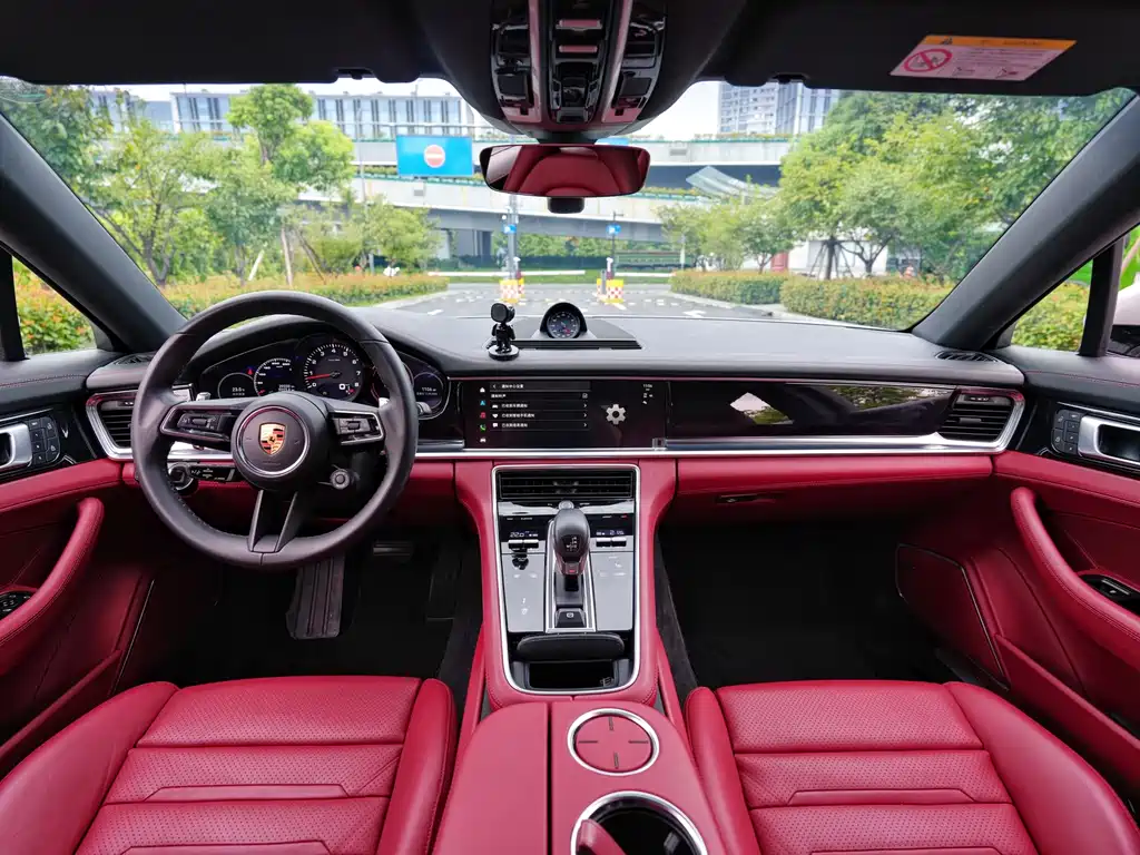 Porsche Panamera — миниатюра 10