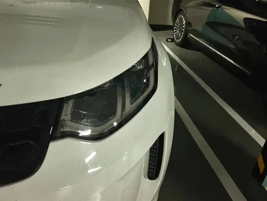 LAND ROVER DISCOVER NEW ENERGY SOURCES FOR SPORTS