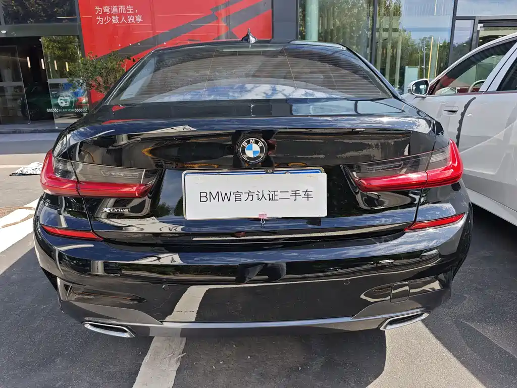 BMW 3 Series — миниатюра 9